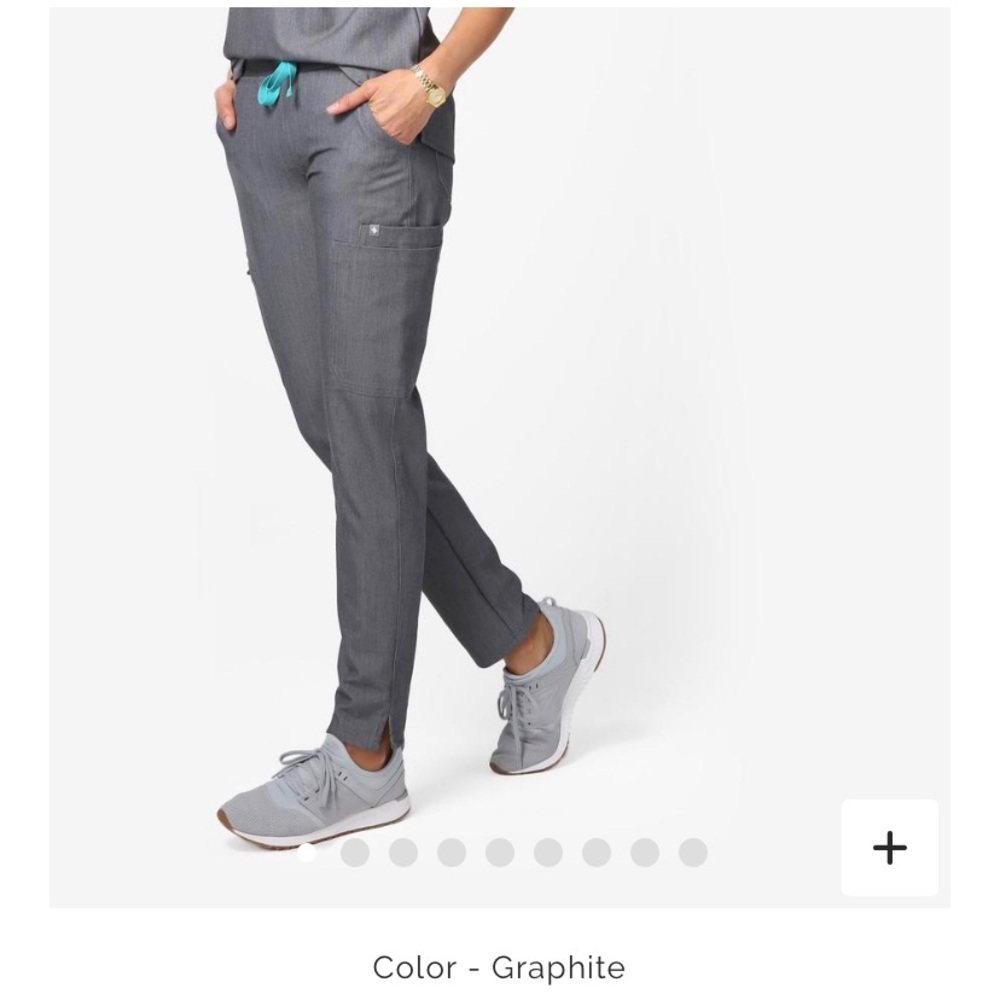 NWOT FIGS Yola Petite Skinny Scrub Pants GRAPHITE
